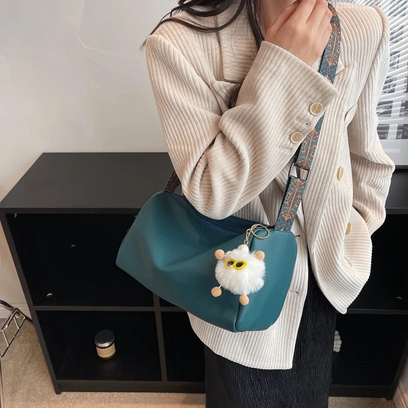 

This Year's Popular Women's Bag 2023, A New Type Of High-end Texture Fashion Broadband Cross-body Versatile Small Square Bag