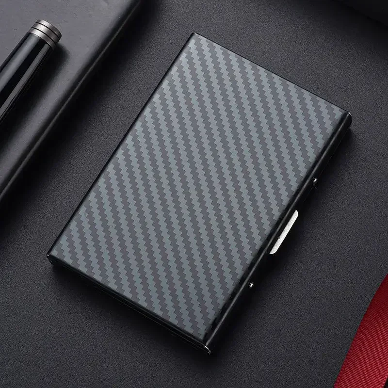 

Персонализированный металлический чехол для визиток NILENDOR