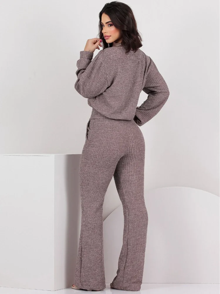 Рисунок 2 - Женский брючный костюм из двух предметов