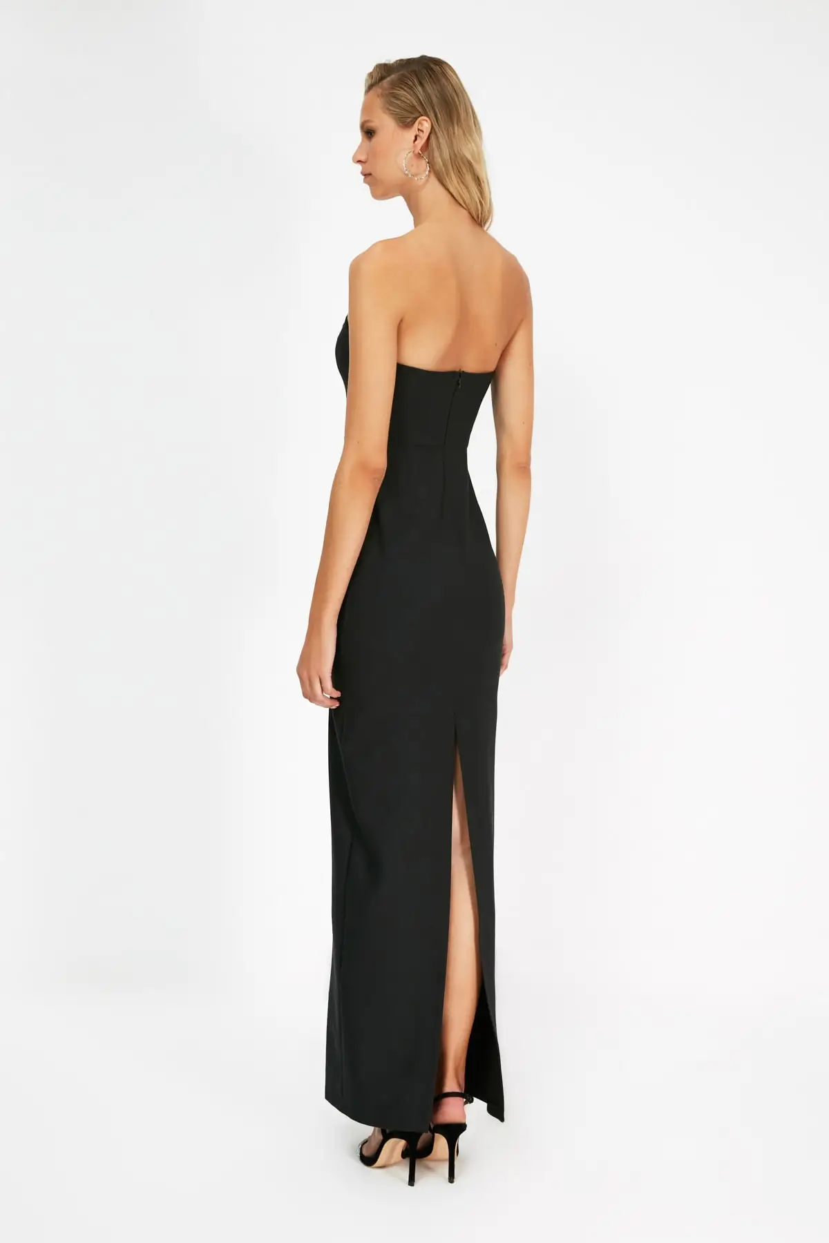 

Trendyol Ruffle Detail Evening Dress & Graduation Gown TPRSS21AE0171