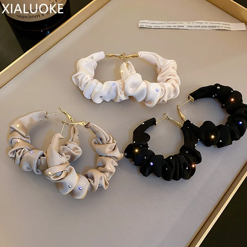 

XIALUOKE Geometric Round Silk Cloth Art Hoop Earrings For Woman Luxury Elegant Crystal Earrings Wedding Party Fashion Jewelry