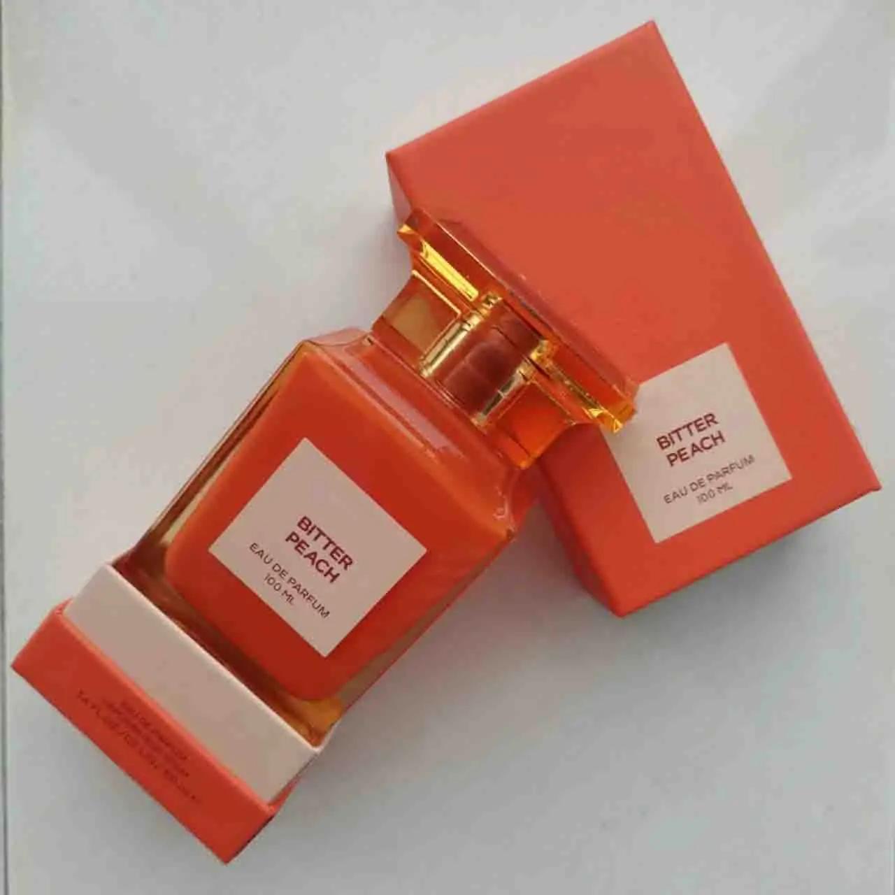 

Imported Men's Perfumes TF Female Parfum Deodorants perfume Women luxury Fragrances Natural Fresh BITTER PEACH 6 Y a