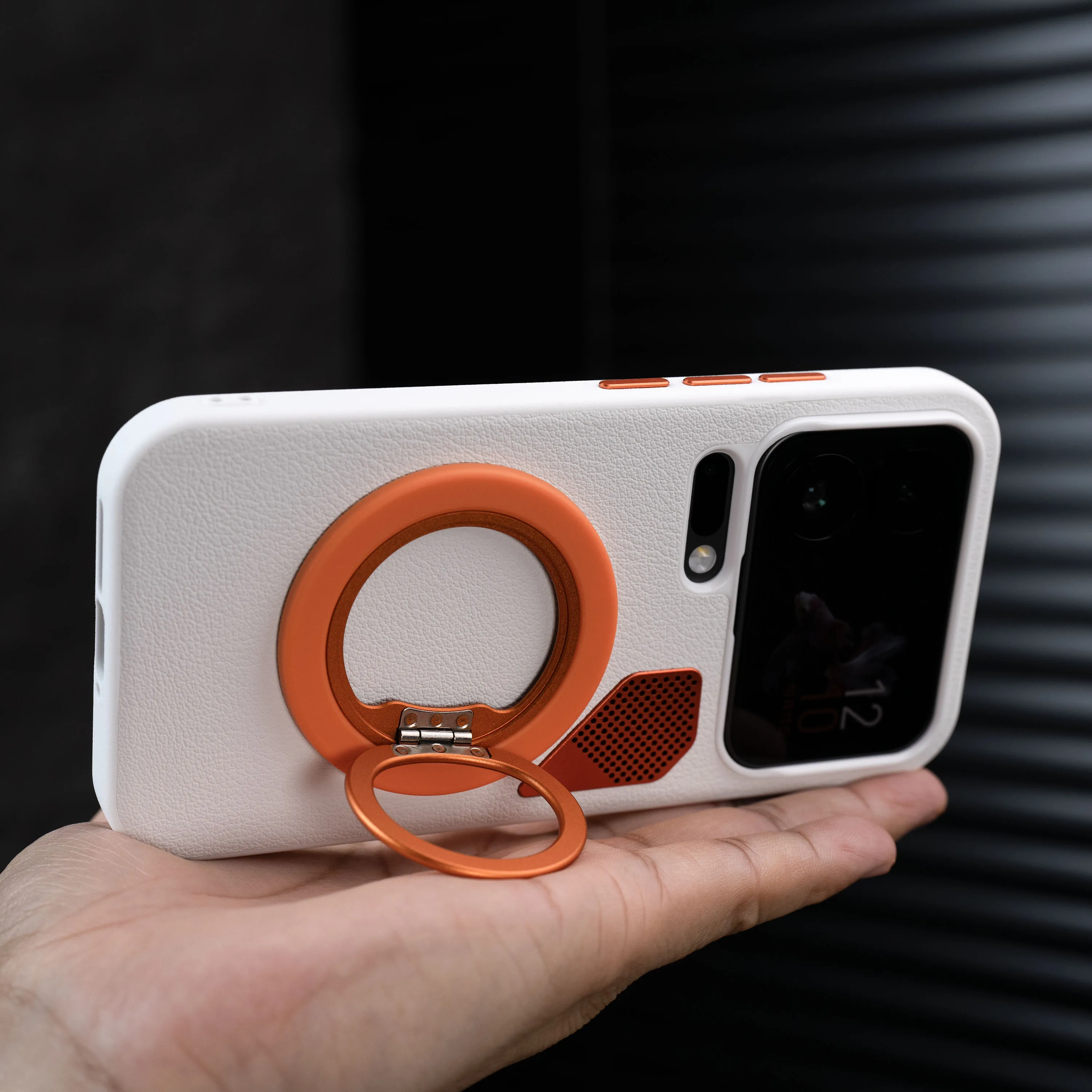 Фото Чехол для Xiaomi 17 Pro Max, роскошный чехол из искусственной кожи с магнитным держателем, магнитная задняя крышка для Xiaomi Mi 17 Pro Max, чехол для беспроводной зарядки №4