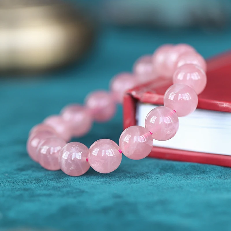 Браслет из натуральных розовых кристаллов Мадагаскарский гибискус одиночный