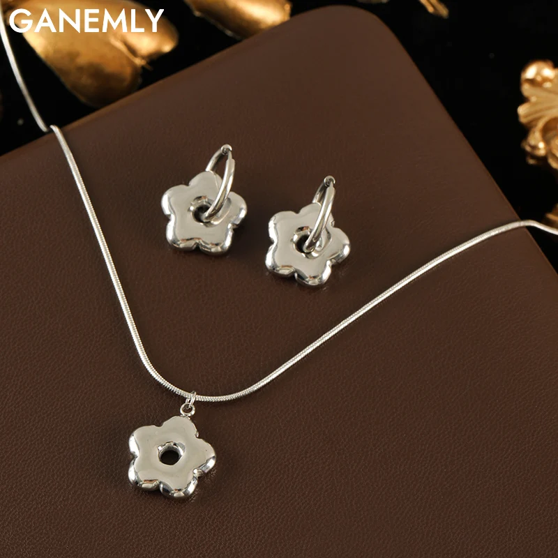 Фото GANEMLY 316L нержавеющая сталь металлический цветок ожерелье серьги набор для женщин новый модный серебряный цвет водонепроницаемые ювелирные изделия женский подарок №1
