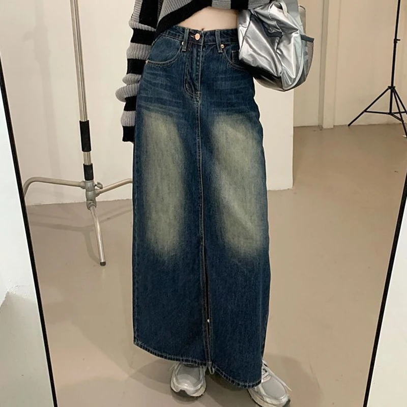 retro denim skirt for women 2023 new style washed and made old pocket, raw hem, knee-length casual A-line long skirt