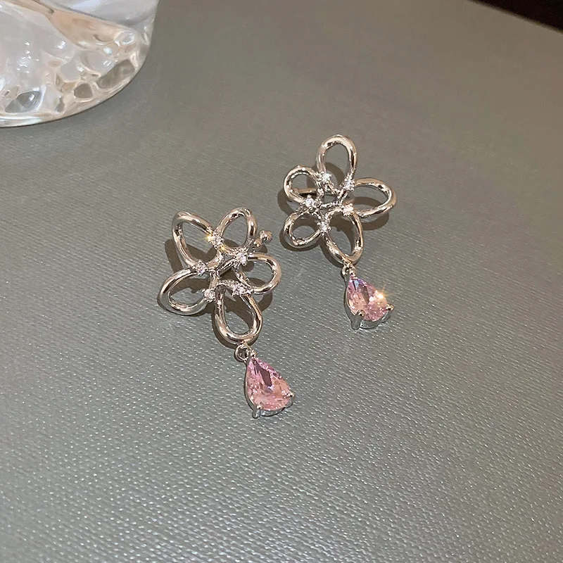 

Minar Sweet Single Piece Shiny CZ Zircon Flower Earring for Women Silver Color Copper Hollow Floral Clip Earrings Korean Jewelry
