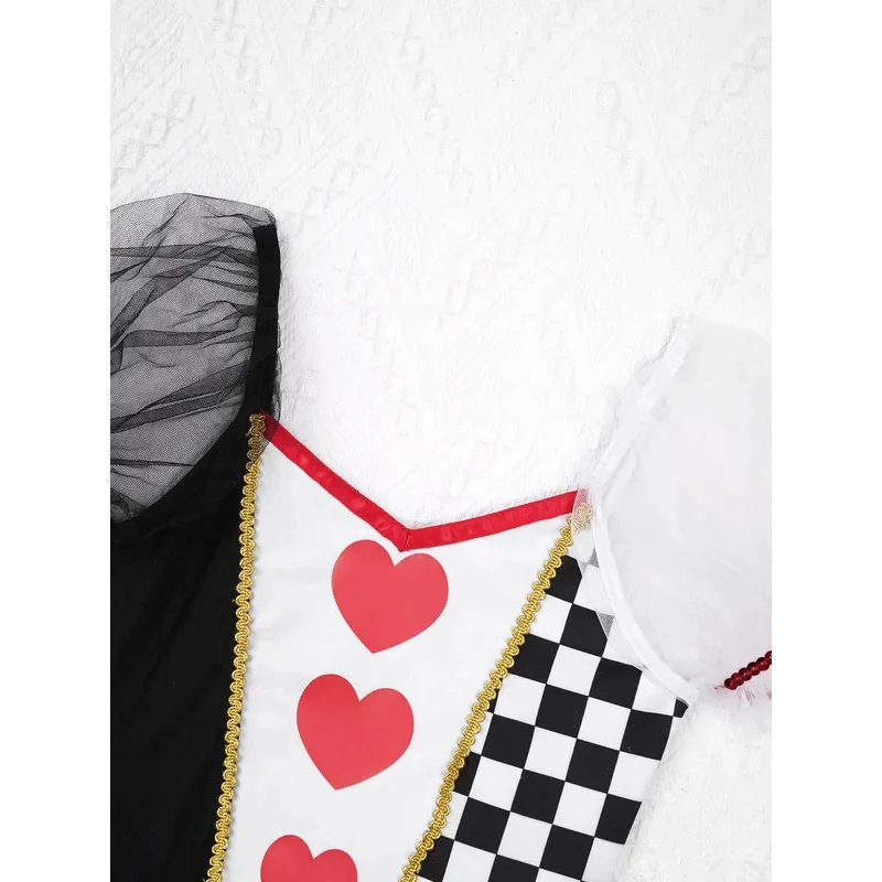 Детское трико с рисунком в виде корочки и сердечек