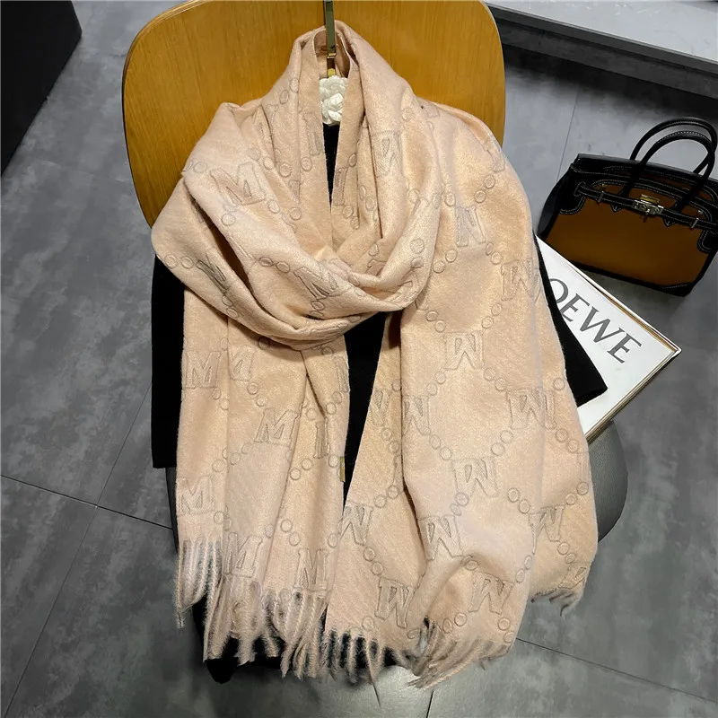 

200*70Cm Cashmere Blend Shawl Wrap Jacquard M Letter Scarves Blanket Designer Femme Foulard Capes Mujer Luxury Bufanda Echarpes