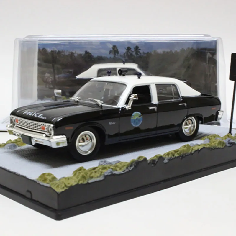 Модель полицейского автомобиля под давлением в масштабе 1/43 модель из сплава