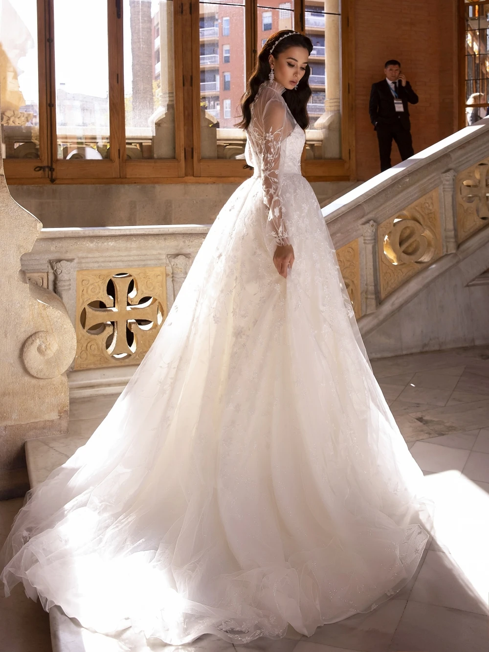 Рисунок 4 - Женское длинное свадебное платье