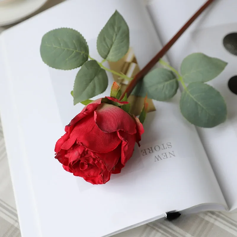 

Винтажный шелковый букетик розы