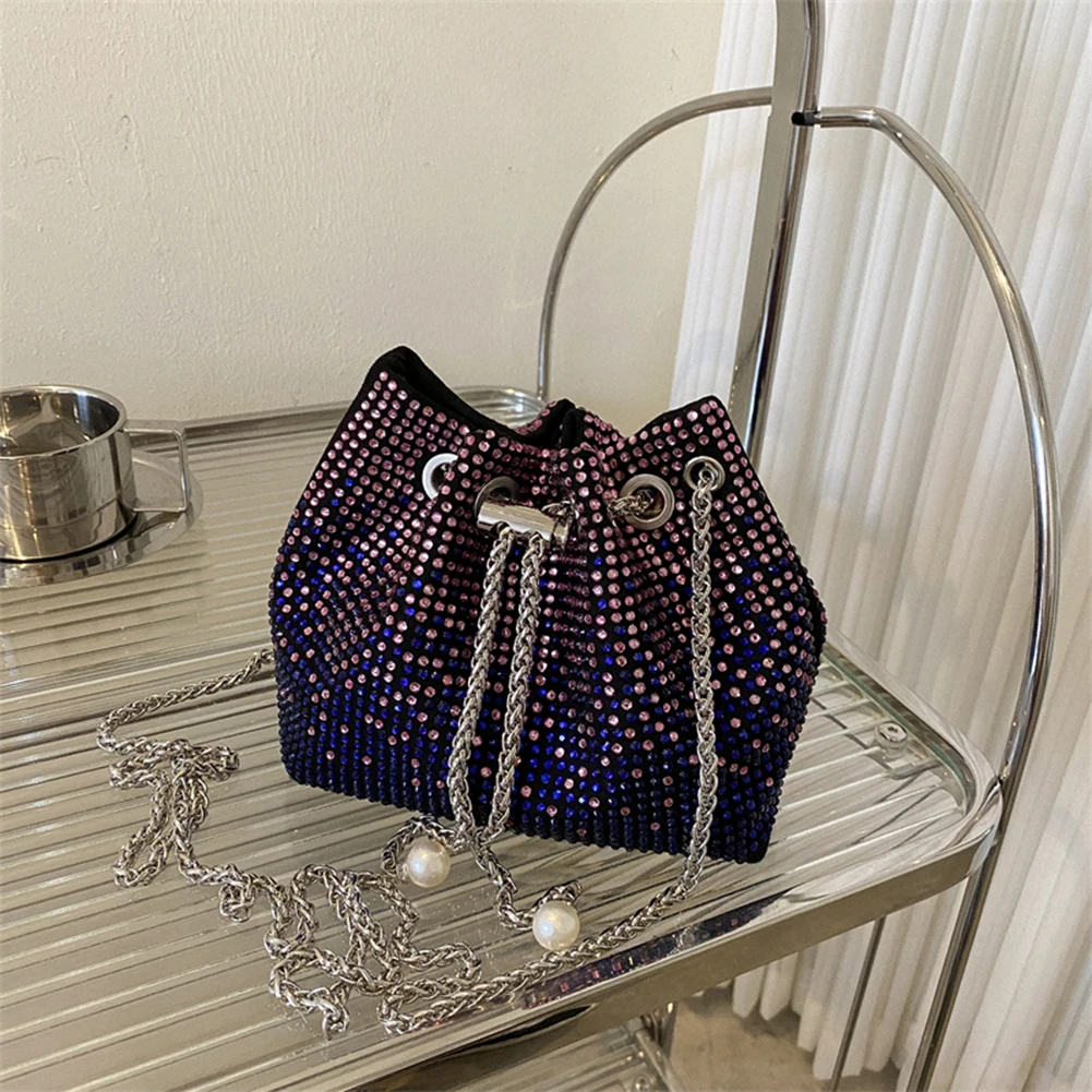 

Fashion Diamonds Bucket Chain Shoulder Bags Women Silver Crystal Exquisite Rhinestones Drawstring Crossbody Purse Trend Handbag