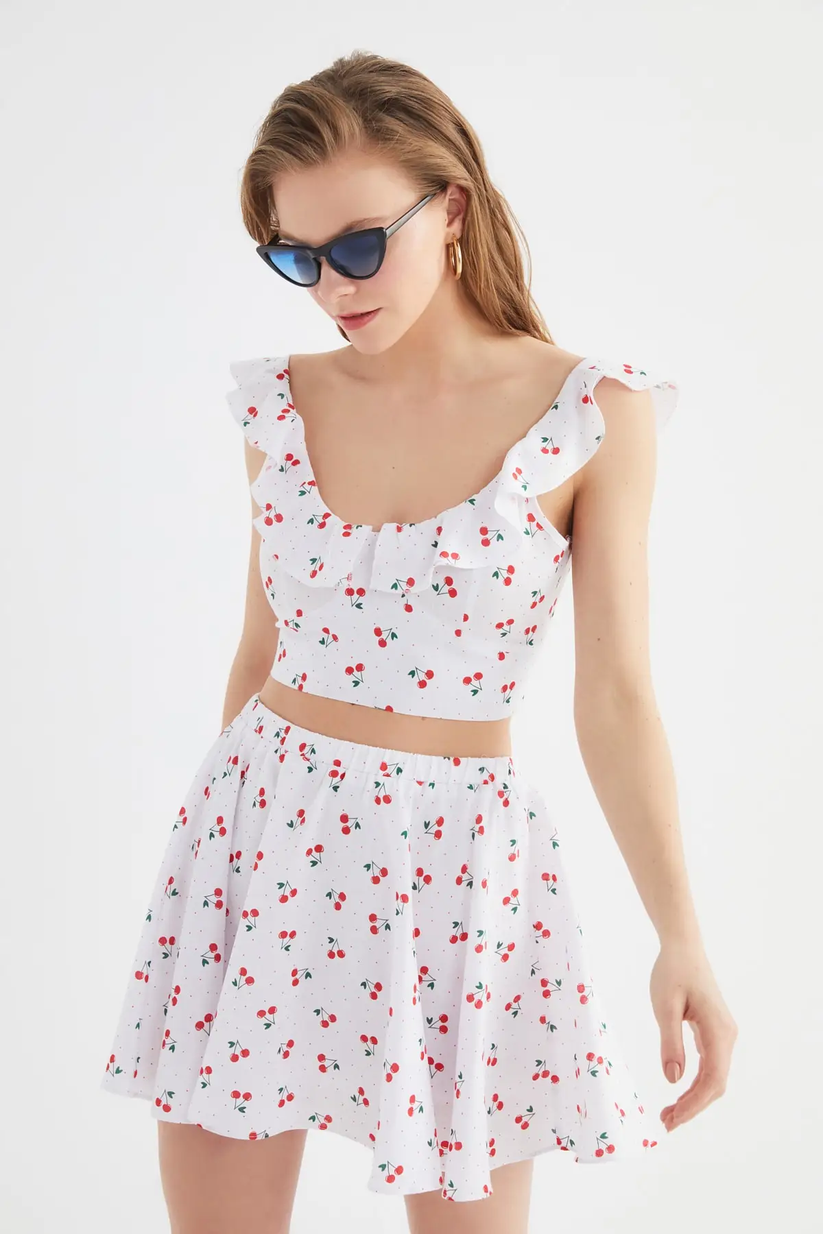 

Trendyol Cherry Pattern Bottom-Top Suit TBESS21AU0332
