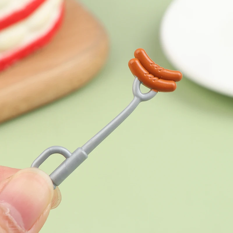 2Pcs Mini Simulation BBQ Grilled Sausage Miniature For Doll House Kitchen Decoration Crafts Toys For Children Pretend Play Toy
