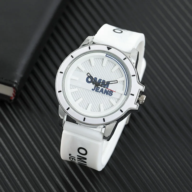 

New Custom Logo Famous Brand Quartz Watches for Men Popular Trend Watch Cool Silicone Belt Wristwatches Clock Relogio Masculino