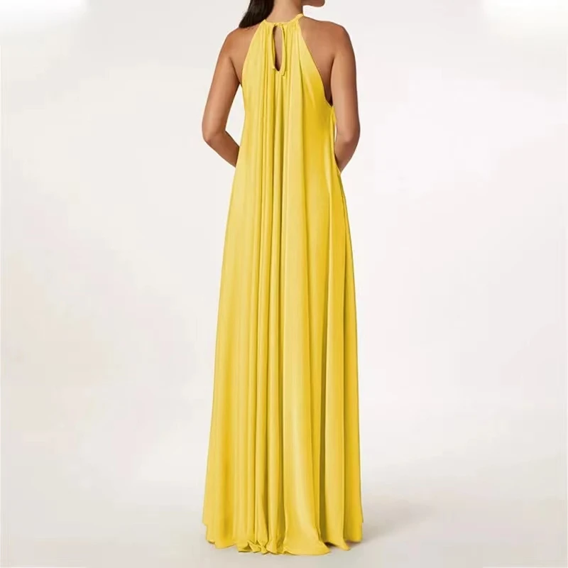 Рисунок 2 - Однотонное длинное платье с лямкой на шее 2023