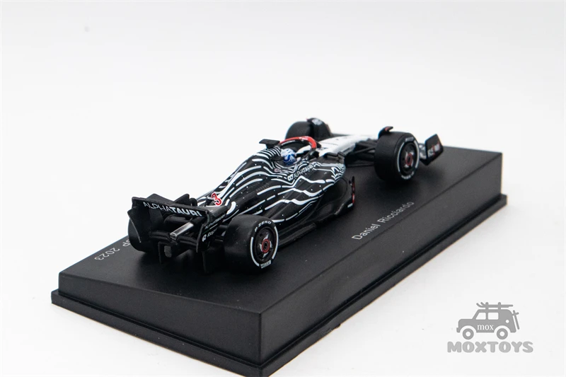 Spark 1:64 AlphaTauri AT04 No.3 Scuderia Las Vegas GP2023 Литая под давлением модель автомобиля Daniel Ricciardo