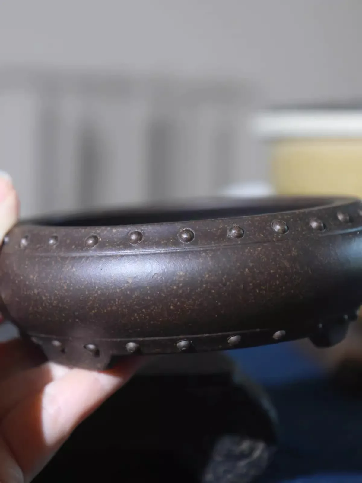 

Керамический горшок для бонсай из фиолетового песка