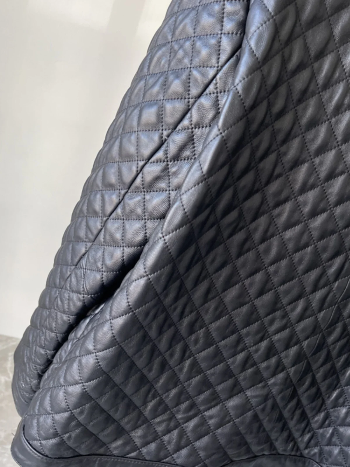 Новинка 2024 женское пальто из натуральной кожи короткая изящная однобортная