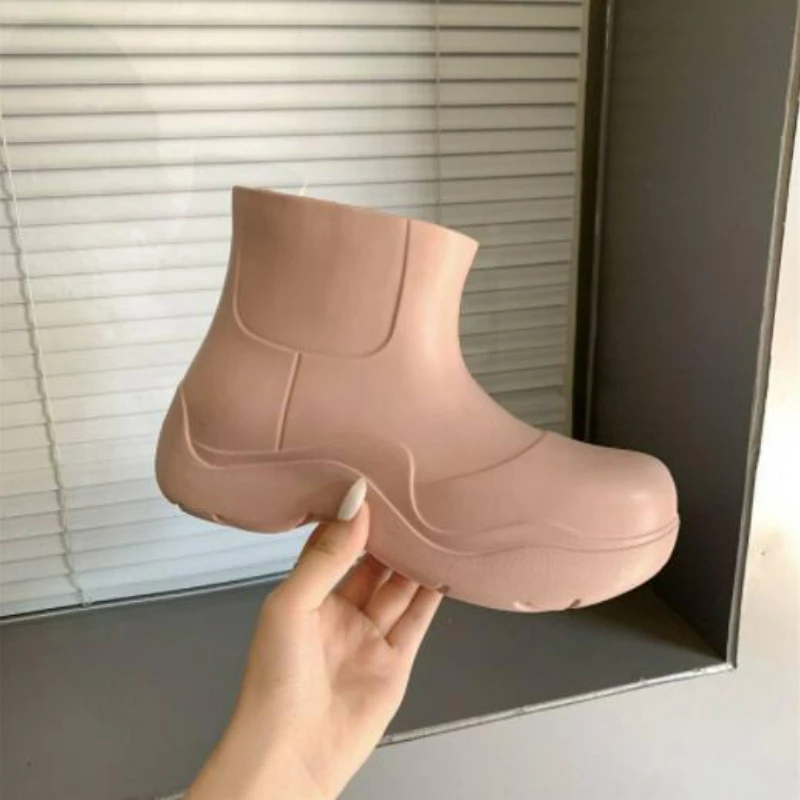 2022 New Luxury Women Rain Boots New Rubber Ladies Walking Waterproof Ankle Rain boots Casual Thick Bottom Short Boot