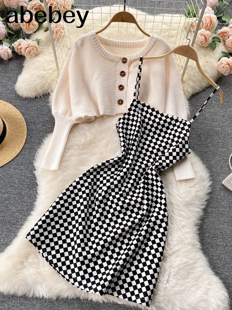 Женский трикотажный костюм из двух предметов короткий кардиган с длинным