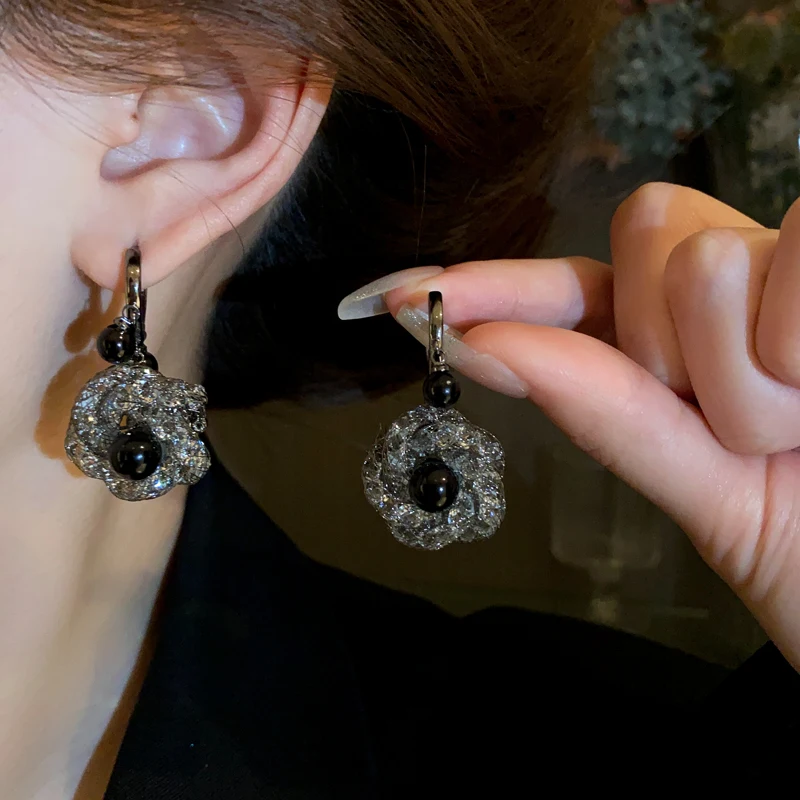 

DREJEW Retro Black Crystal Beads Drop Earrings for Women Silver Color Mesh Flower Dangle Earrings Luxury Zircon Ear Jewelry