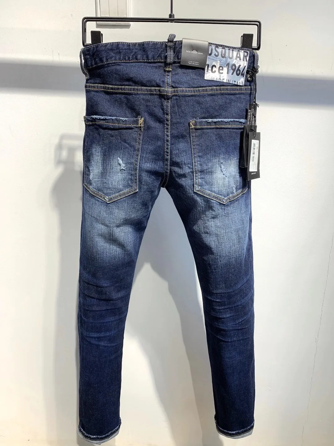 2023 New Fashion Men's Washable Hole Patch Patch Elastic Button Hot Diamond Casual D2 Jeans for Men