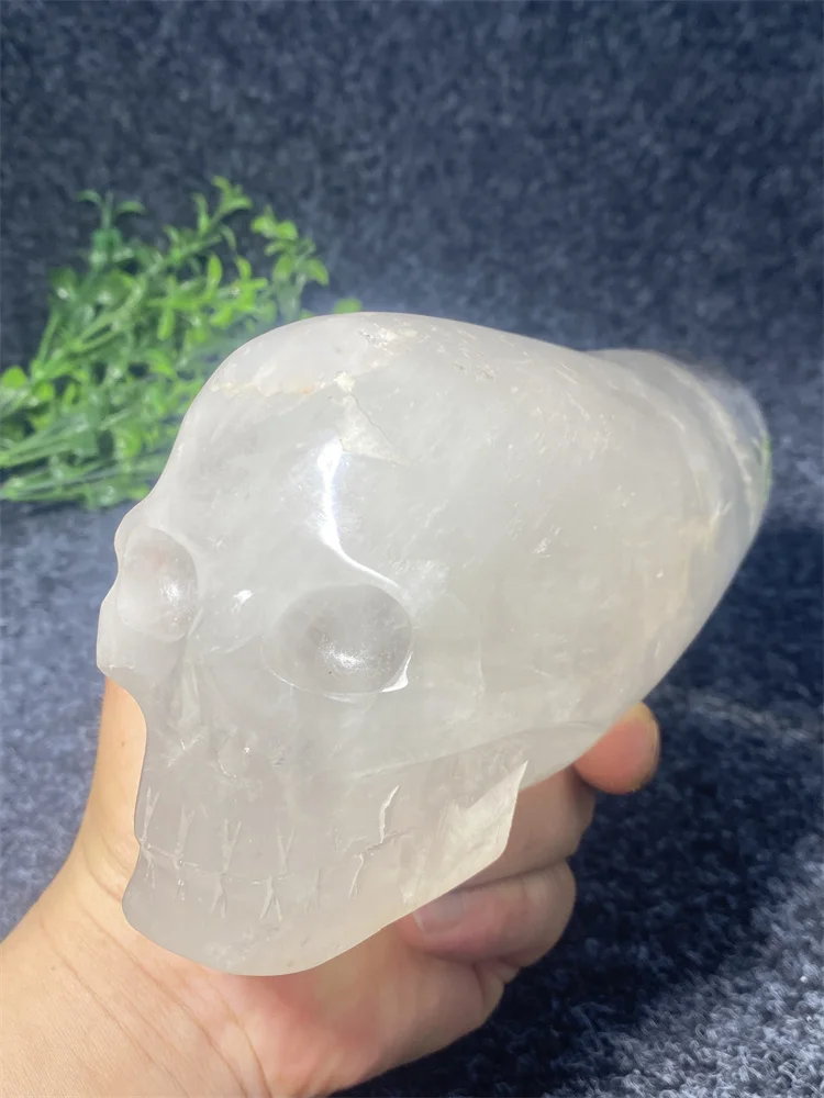 

Pure Natural White Crystal Skull Hand-Carved And Carefully Carved Halloween Aura Gift Healing Stone Home Decoration Best Essence