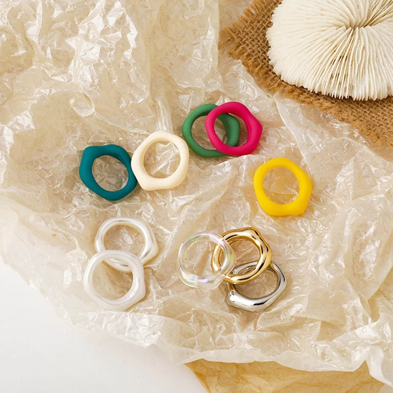 

2021 New Kpop Chic Simple Candy Color Acrylic Resin Geometric Polygon Rings For Woman Girls Aesthetic Summer Jewelry