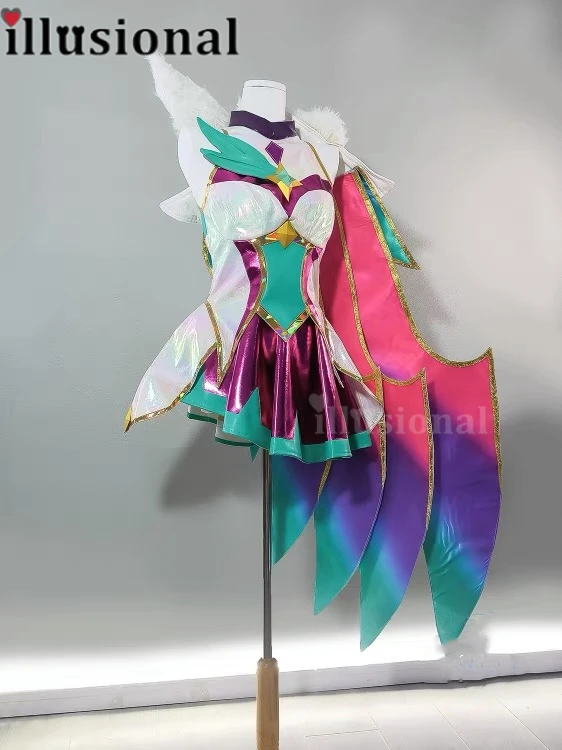 Косплей-костюм для женщин изготовленный на заказ