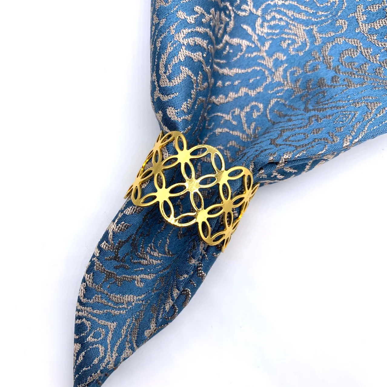 

1 PCS Napkin Ring Metal Napkin Holder Copper Coin Type Napkin Buckle Cloth Ring Simple Modern Western Metal Decor Table