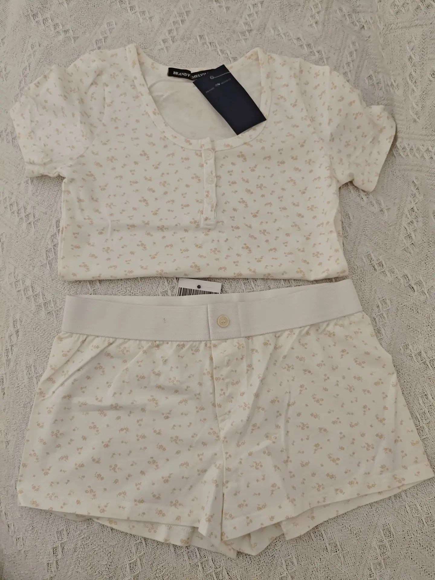 Комплект женского нижнего белья из топа на пуговицах и шорт с цветочным принтом