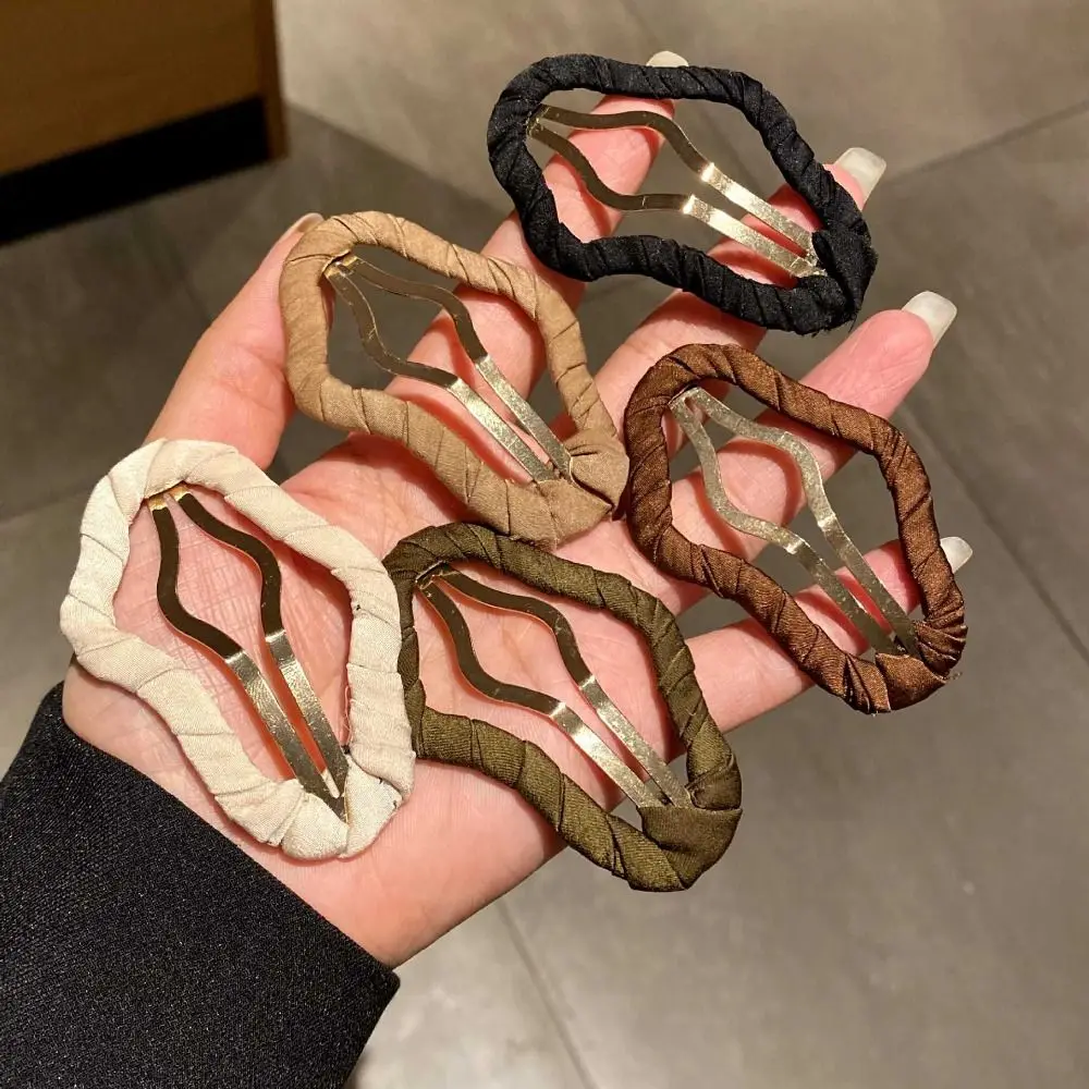 

Корейский милый облачный полый зажим для волос BB зажим для женщин милая заколка для волос челка зажим боковой зажим для девочек детей Y2k аксессуары для волос