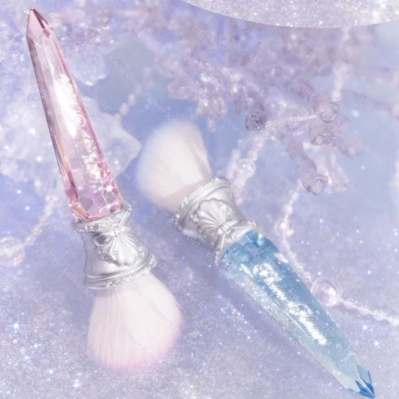 Фото Кисть для румян Flower Knows Shell Pearl Series Кисть для румян Шерстяные рассыпчатые кисти для пудры №3