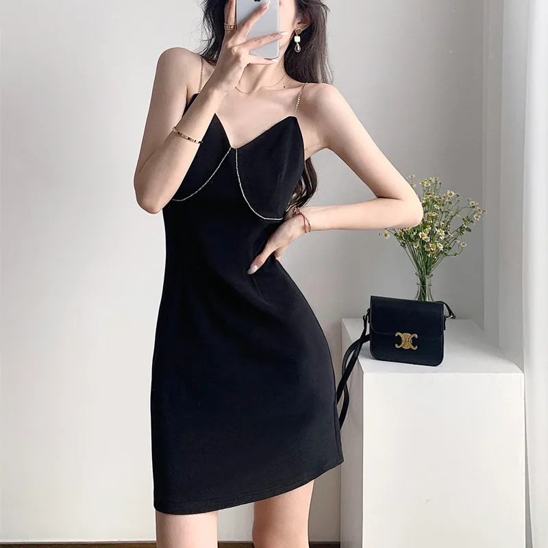 

Real Shot 2021 Summer New Women's Temperament Sexy Chain Was Thin Black Hepburn Style Base Dress