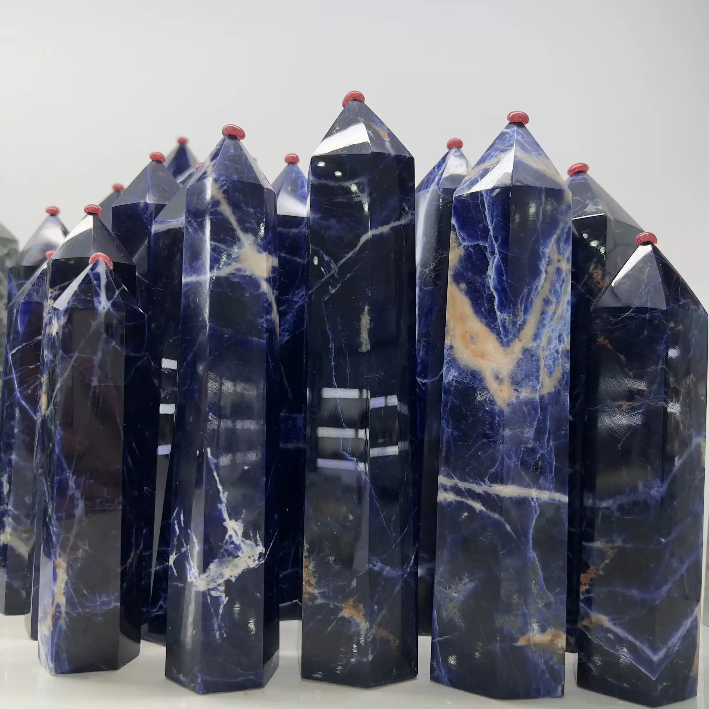 Натуральная кальдалитовая обелискательная башня кварцевая Хрустальная палочка