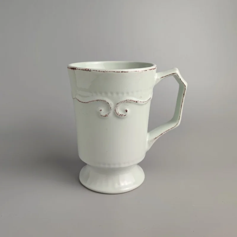 

Ceramic tableware European court retro old tall coffee cup light green mug
