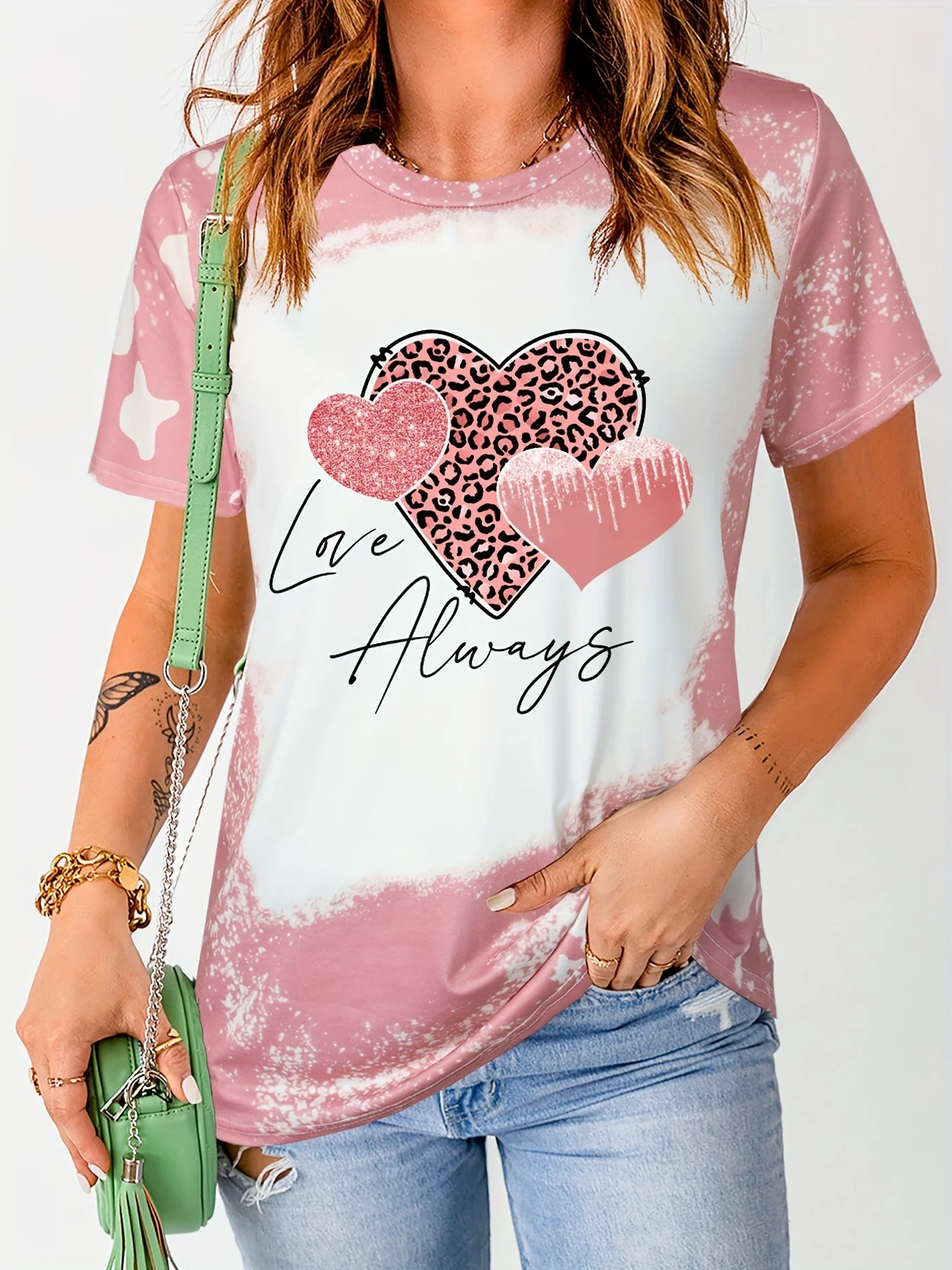 Женская футболка с коротким рукавом и круглым вырезом