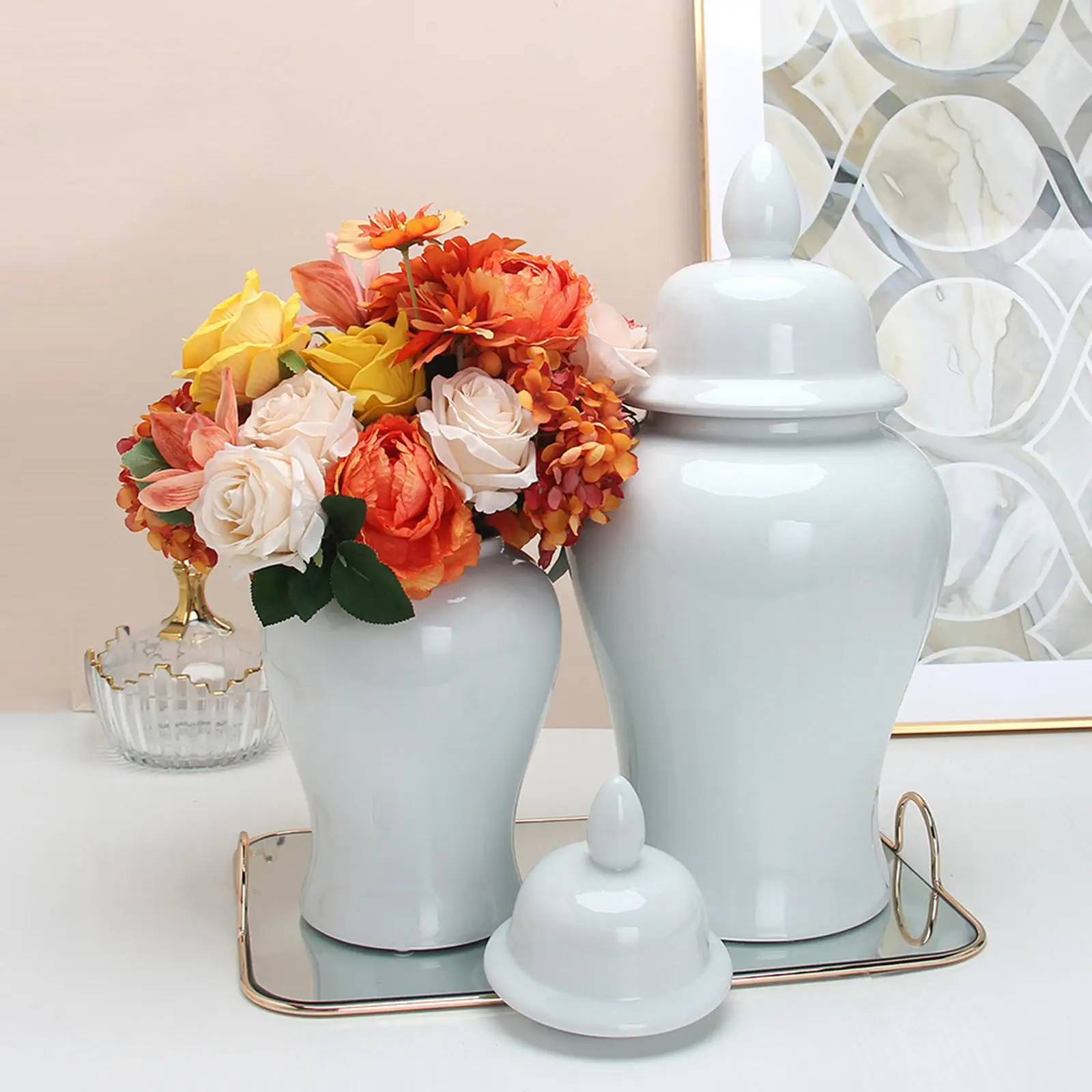 

Traditional Ceramic Ginger Jar Vase Porcelain Jar Domed Lid Temple Jar Universal for Office Bedroom Table Centerpiece Decor Gift