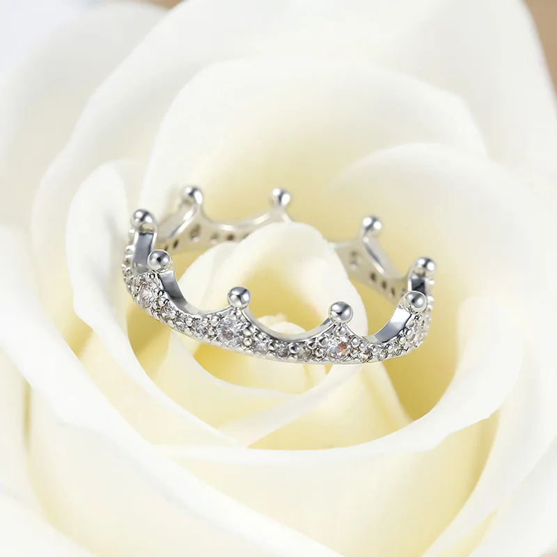 

2022 Rings For Women Korean Fashion Accessories Inlaid Zircon Shining Crown Charming Temperament Couple Jewelry Wholesale