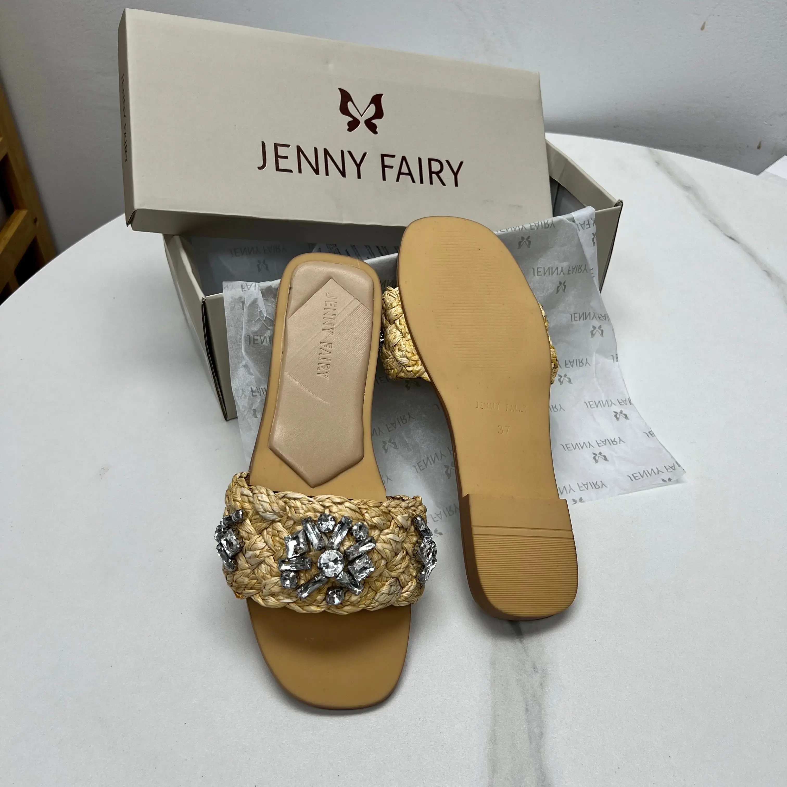 European and American 2023 new fashion casual comfortable beach Fashion flat slippers sandals