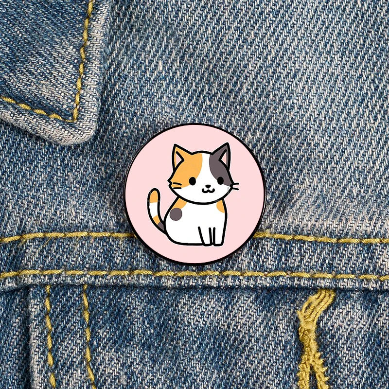 

Calico Cat Printed Pin Custom Funny vintage Brooches Shirt Lapel teacher Bag Cute Badge Cartoon pins for Lover Girl Friends