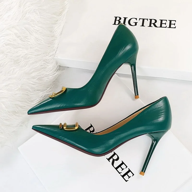 

Женские классические туфли-лодочки Стразы, черные туфли с квадратной пряжкой и острым носком, женская обувь на французском каблуке-шпильке,...