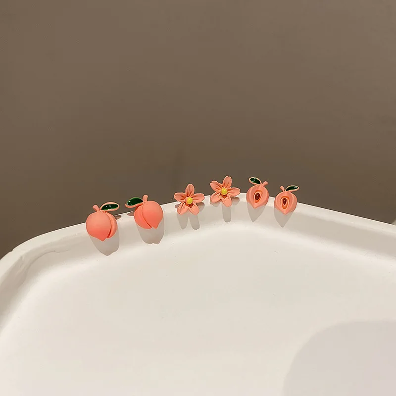 

VSnow Korean Cute Peach Blossom Peach Stud Earring for Women Ins Style Metallic Pink Fruit Earring Jewellery Pendientes