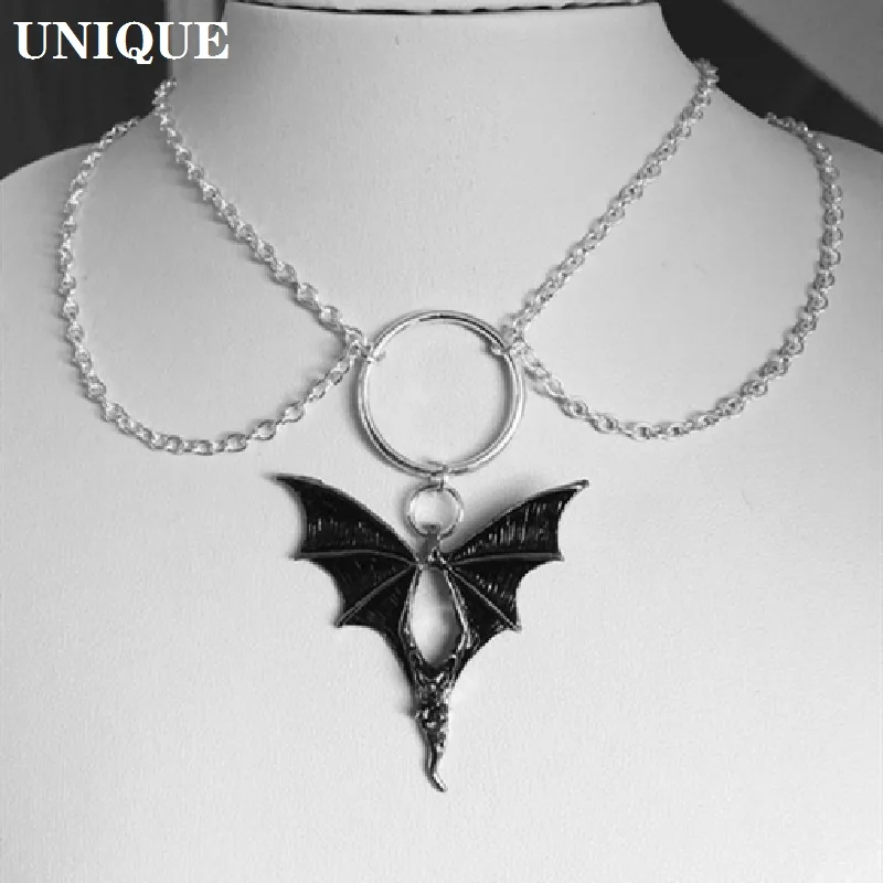 

Gothic Evil Wings Necklace for Women Retro Punk Goth Vampire Hip Hop Pendant Necklace Witchcraft Jewelry Silver Choker Woman