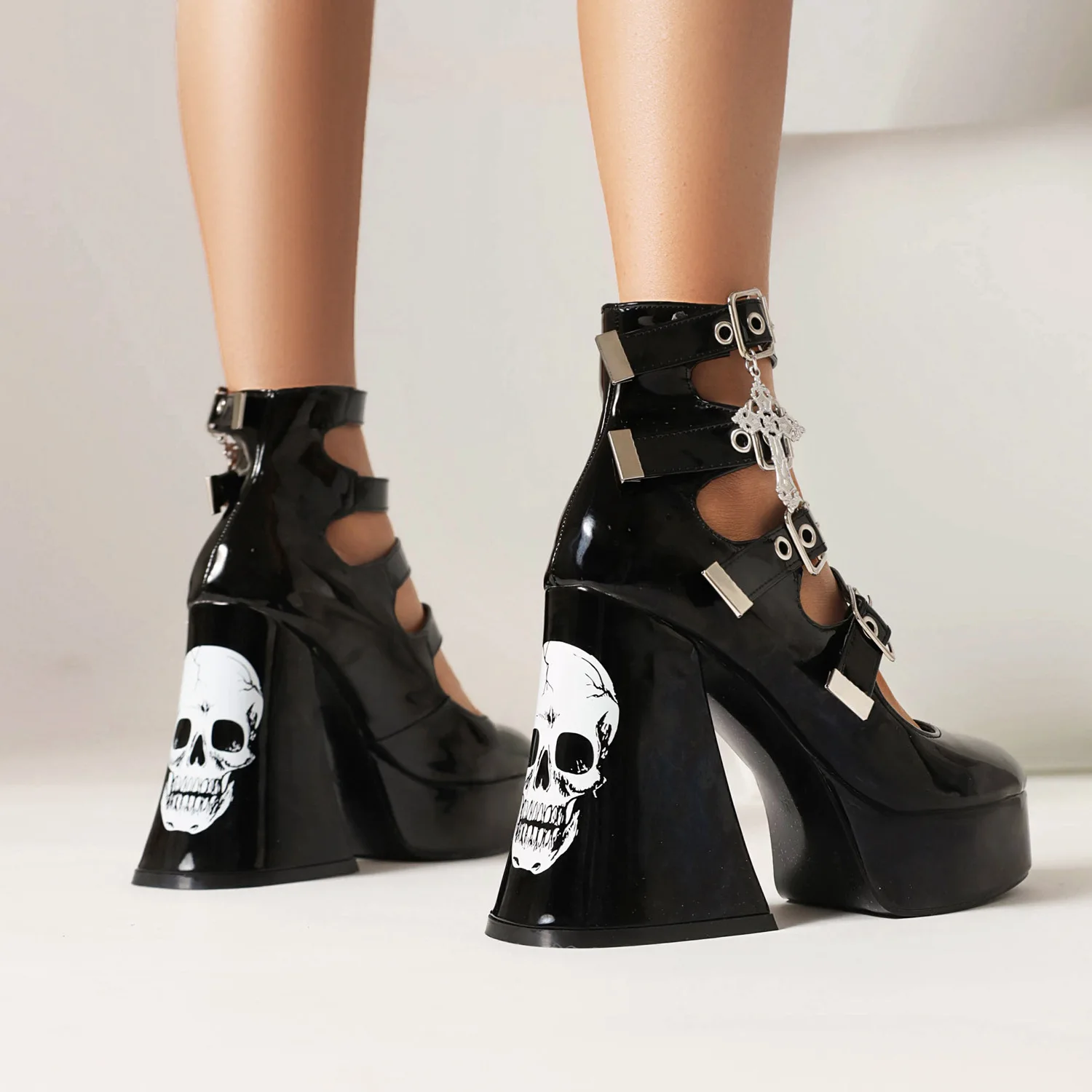 

ippeum Women Mary Janes Cross Lolita Skull Pattern Shoes Punk Dark Goth Heels Patent Leather Gothic Platform Pumps