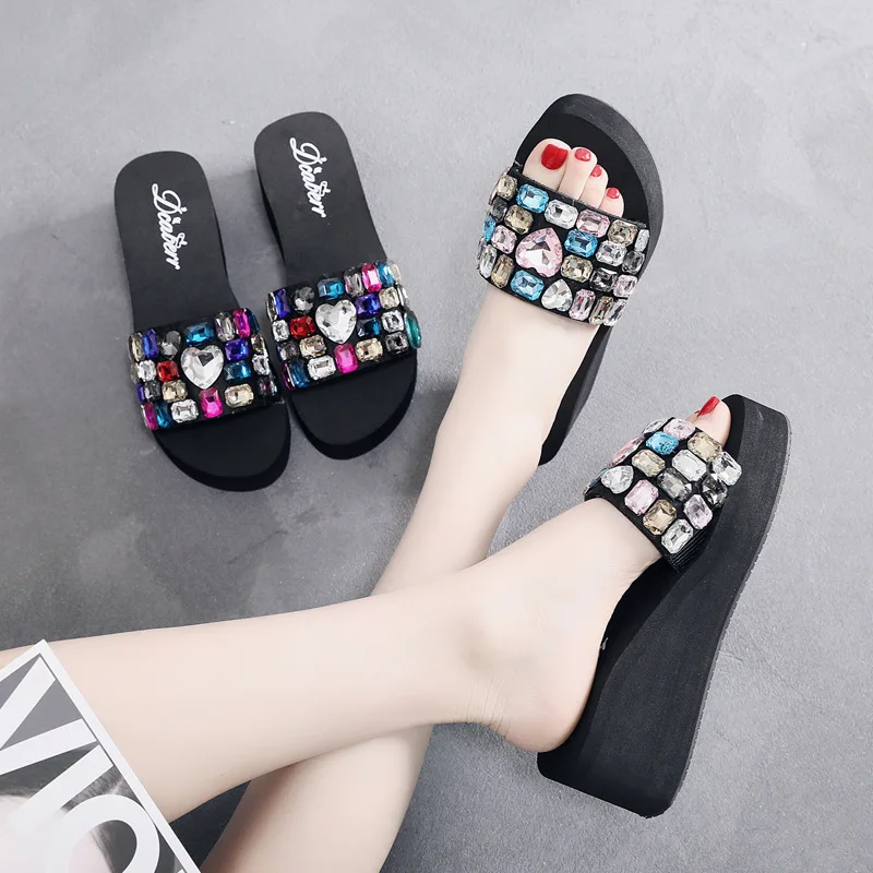 

House Slippers Platform Beach Shoes Slipers Women Glitter Slides Low Fashion On A Wedge Sabot 2022 Jelly Luxury Summer Flat TPR