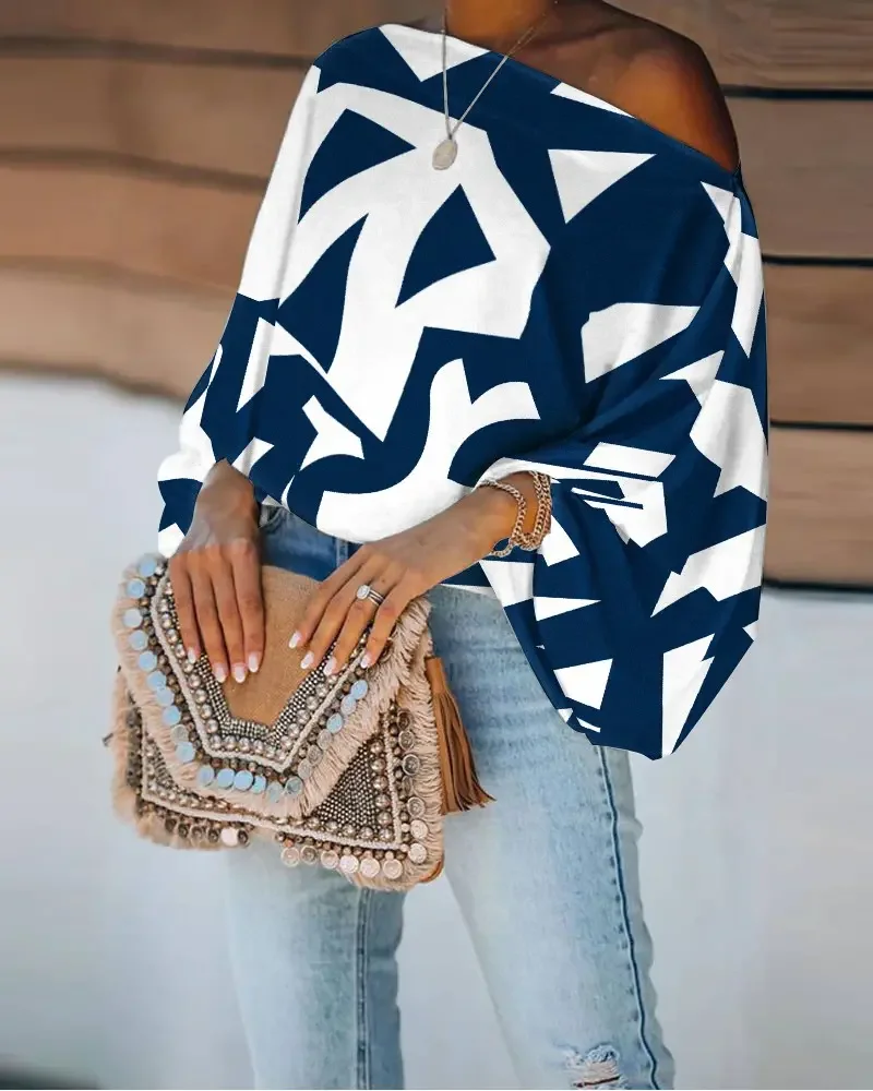 

Woman Chic Skew Neck Color Block Geometric Print Lantern Sleeve Vacation Top