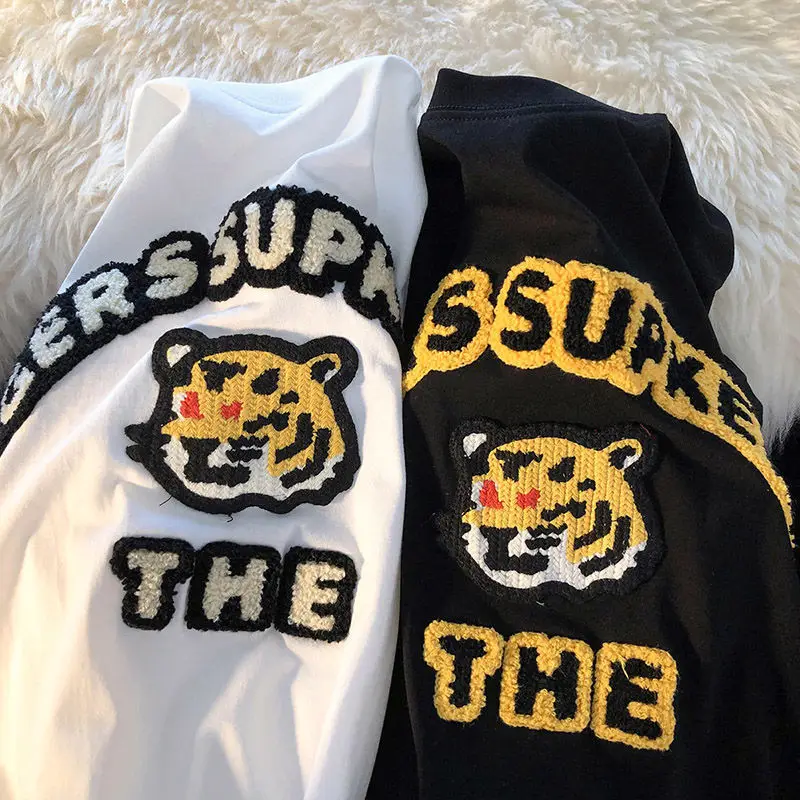 

2022 летняя уличная одежда, винтажные футболки с вышивкой головы тигра, высококачественные хлопковые топы оверсайз Y2K, корейские повседневны...